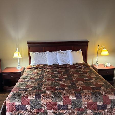 Town & Country Motel Clinton Luaran gambar