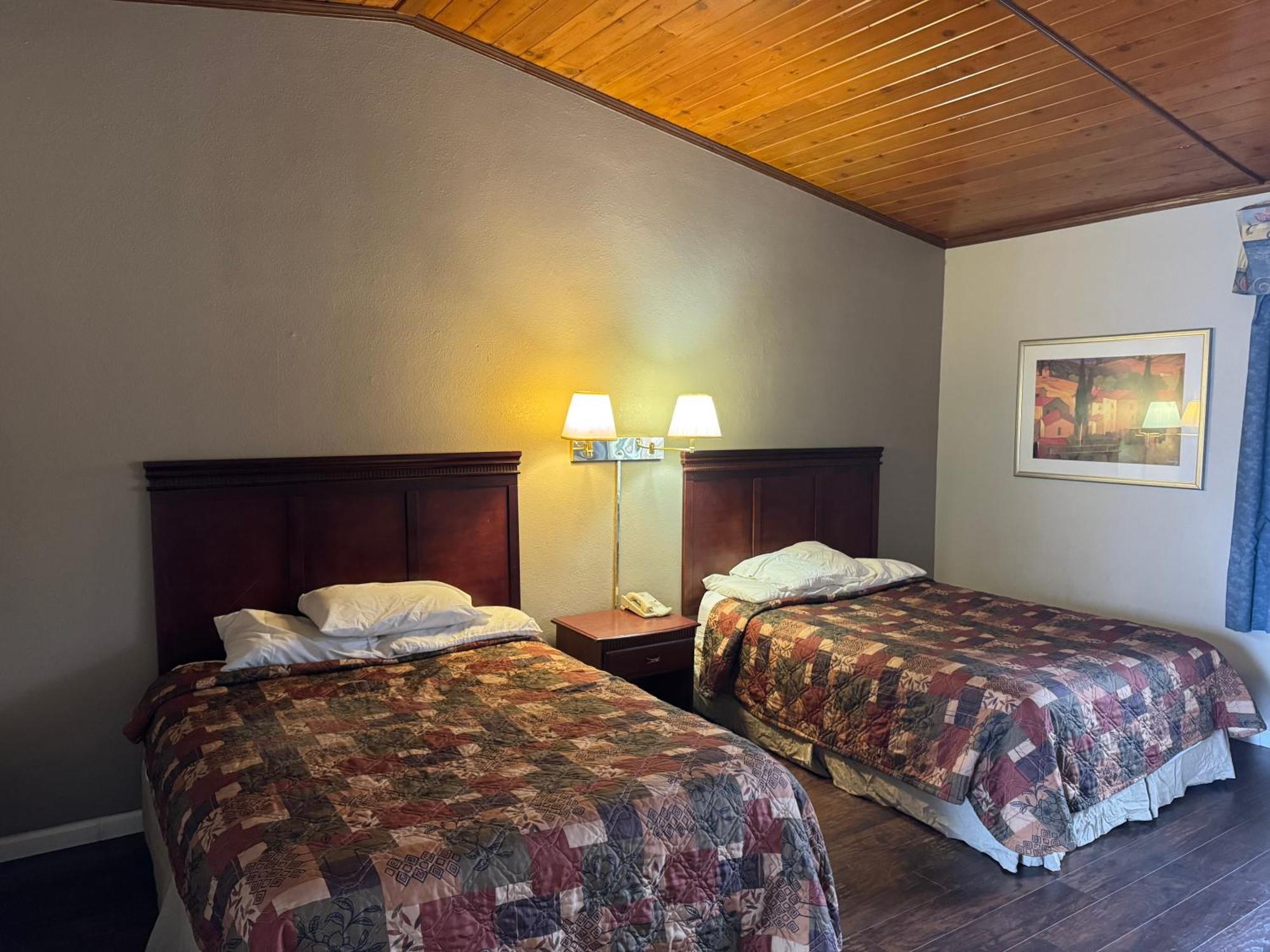Town & Country Motel Clinton Luaran gambar